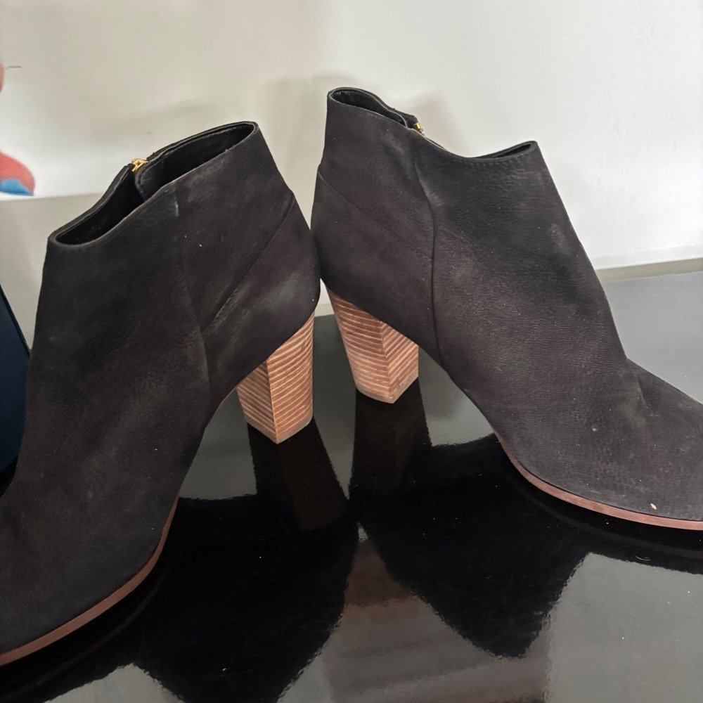 Cole Haan Davenport Bootie II Black Nubuck Leather Ankle Boots D41960 Size 10.5 - Picture 5 of 8